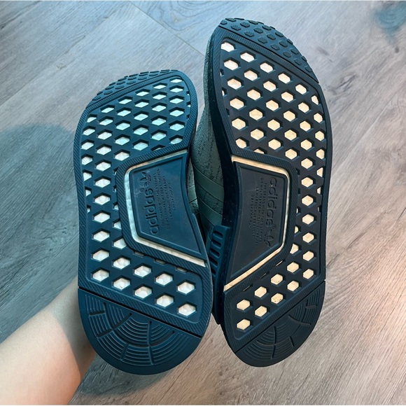 Adidas NMD R1 PK | Size 38 - Picture 7 of 10